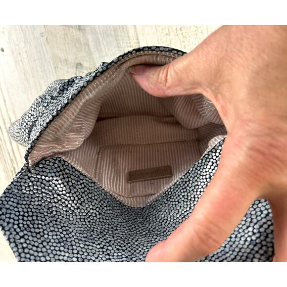 Lauren Merkin Women’s Blue White Pebbled Speckled Leather Designer Clutch Bag4 - Picture 5 of 5